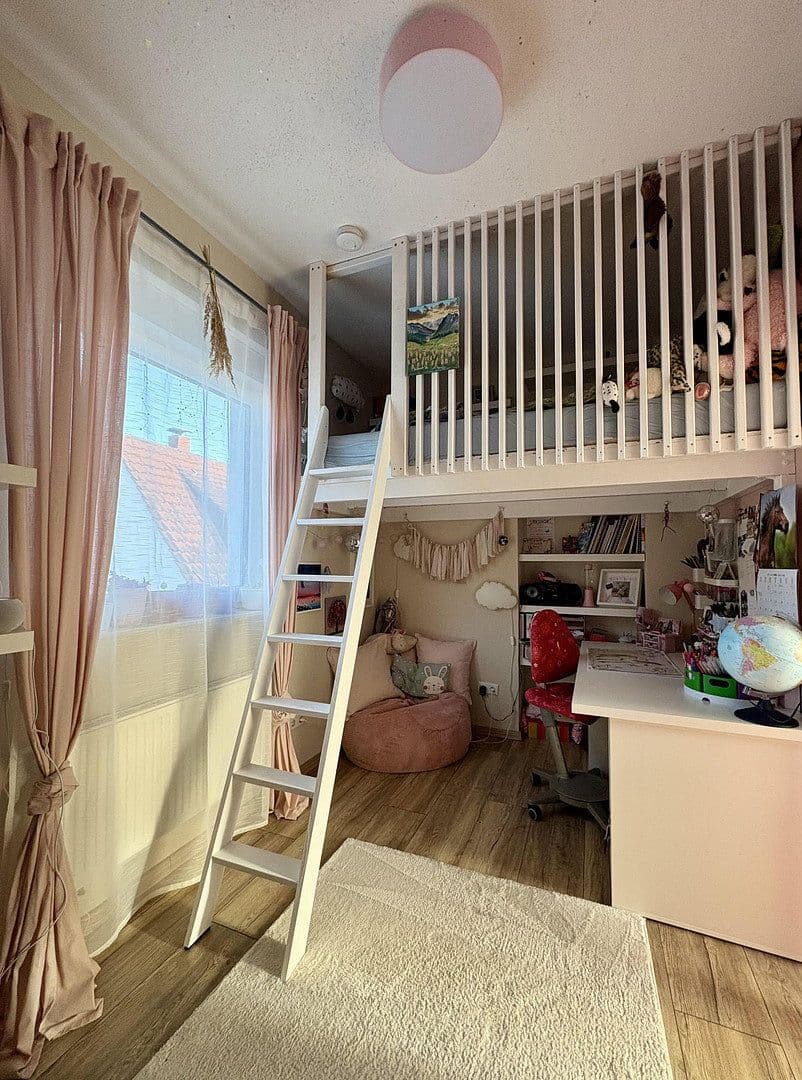 Prodej domu 185 m², pozemek 845 m², Celle, Dolní Sasko Prodej domu 185 m², pozemek 845 m², Celle, Dolní Sasko
