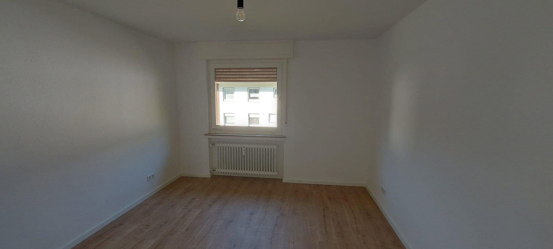Pronájem bytu 3+1 77 m², Hasencleverstr. 18, Solingen, Severní Porýní-Vestfálsko Pronájem bytu 3+1 77 m², Hasencleverstr. 18, Solingen, Severní Porýní-Vestfálsko