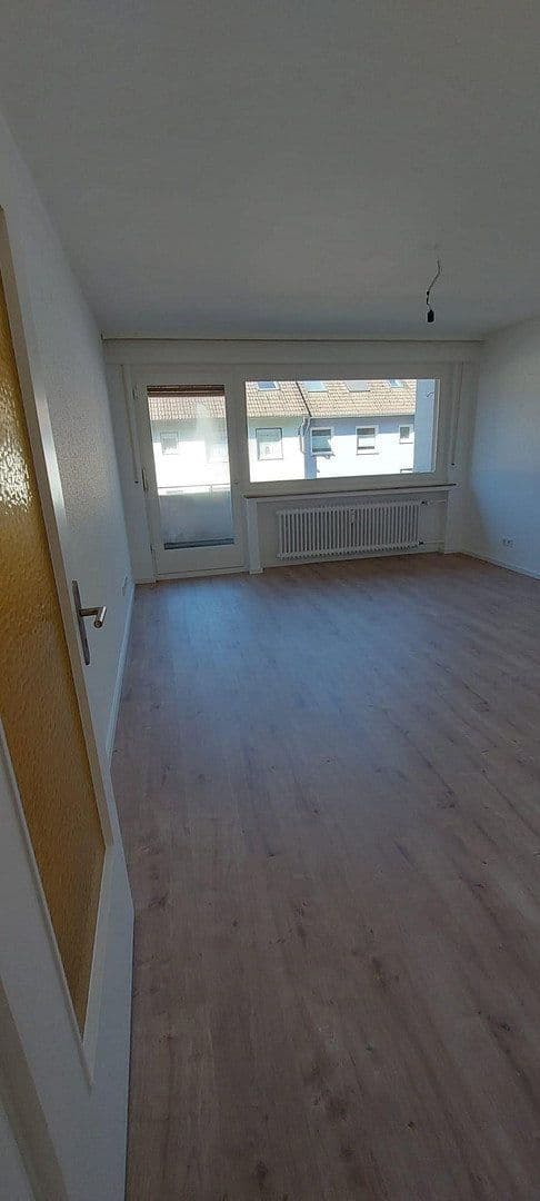 Pronájem bytu 3+1 77 m², Hasencleverstr. 18, Solingen, Severní Porýní-Vestfálsko Pronájem bytu 3+1 77 m², Hasencleverstr. 18, Solingen, Severní Porýní-Vestfálsko