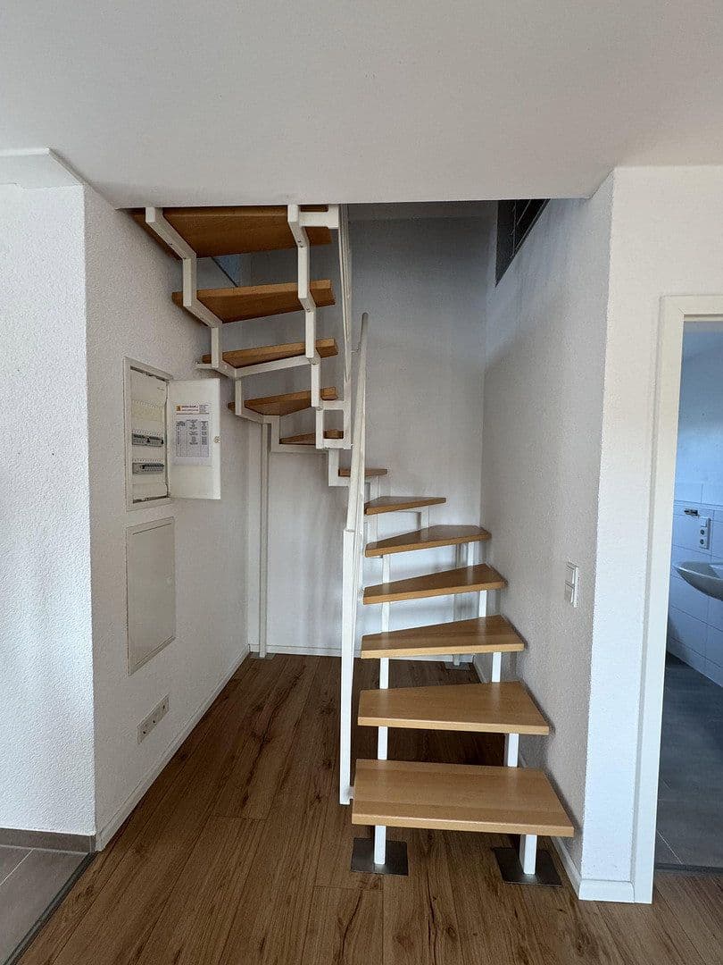 Pronájem bytu 4+1 110 m², Frankfurt, Hessen Pronájem bytu 4+1 110 m², Frankfurt, Hessen