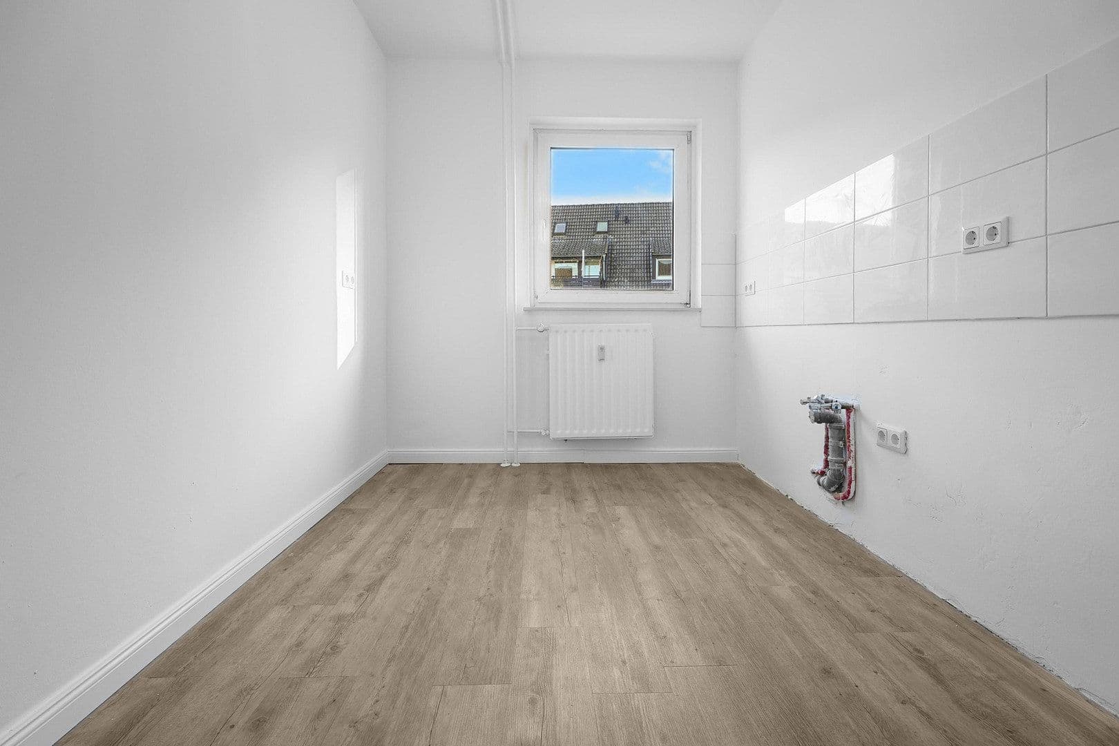 Pronájem bytu 3+1 59 m², Bremen, Bremen Pronájem bytu 3+1 59 m², Bremen, Bremen