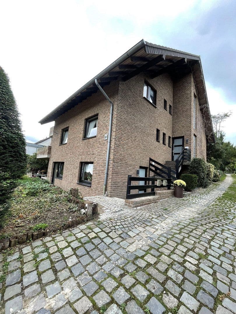 Prodej domu 255 m², pozemek 6.196 m², Viersen, Severní Porýní-Vestfálsko Prodej domu 255 m², pozemek 6.196 m², Viersen, Severní Porýní-Vestfálsko
