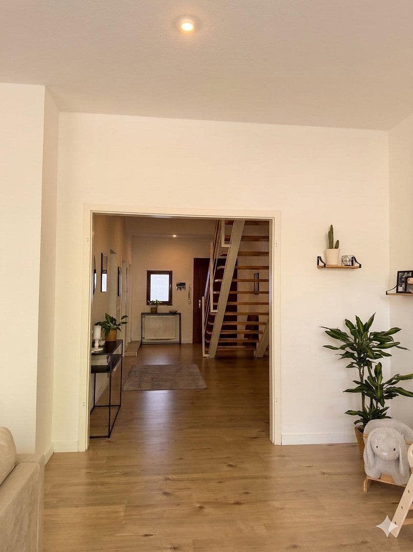 Pronájem domu 150 m², pozemek 250 m², Bahnstraße 34, Mönchengladbach, Severní Porýní-Vestfálsko Pronájem domu 150 m², pozemek 250 m², Bahnstraße 34, Mönchengladbach, Severní Porýní-Vestfálsko