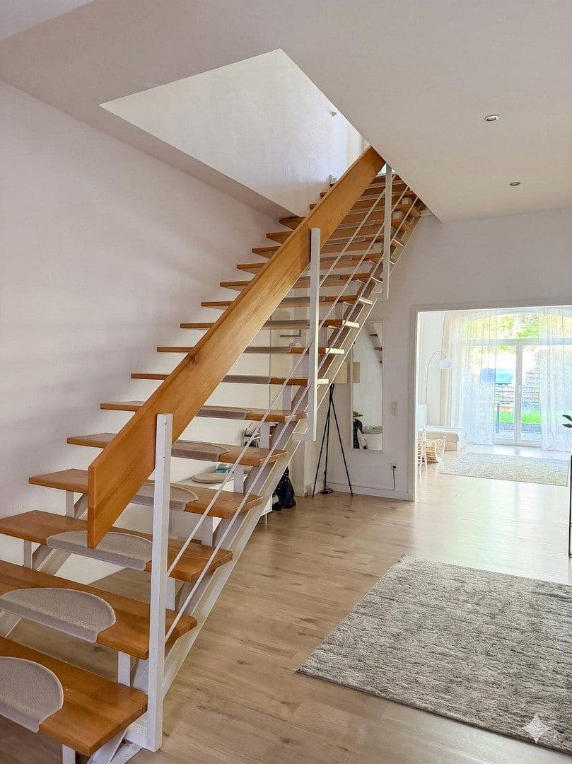 Pronájem domu 150 m², pozemek 250 m², Bahnstraße 34, Mönchengladbach, Severní Porýní-Vestfálsko Pronájem domu 150 m², pozemek 250 m², Bahnstraße 34, Mönchengladbach, Severní Porýní-Vestfálsko