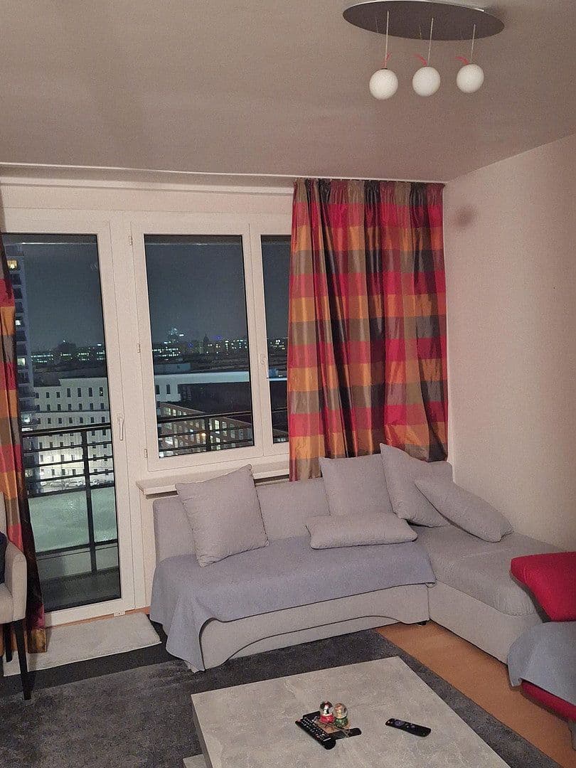 Pronájem bytu 2+1 49 m², Mitte Berlin, Berlín Pronájem bytu 2+1 49 m², Mitte Berlin, Berlín
