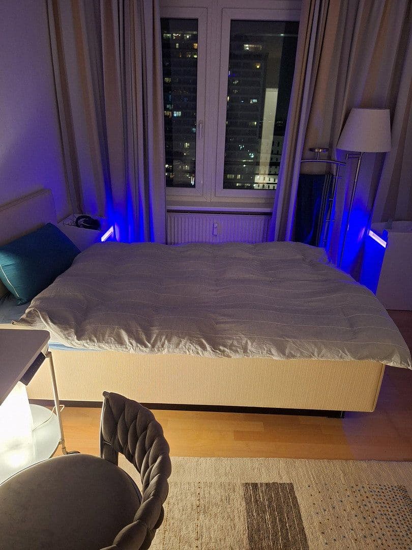 Pronájem bytu 2+1 49 m², Mitte Berlin, Berlín Pronájem bytu 2+1 49 m², Mitte Berlin, Berlín