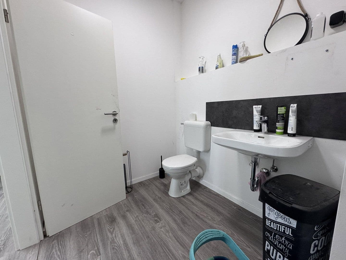 Pronájem nebytového prostoru 403 m², Rahmedestraße 353, Lüdenscheid, Severní Porýní-Vestfálsko Pronájem nebytového prostoru 403 m², Rahmedestraße 353, Lüdenscheid, Severní Porýní-Vestfálsko