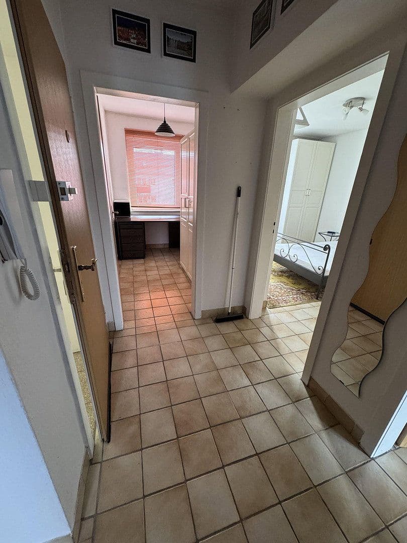 Pronájem bytu 3+1 55 m², Erich-Klausener-Straße 80, -Stockum, Düsseldorf, Severní Porýní-Vestfálsko Pronájem bytu 3+1 55 m², Erich-Klausener-Straße 80, -Stockum, Düsseldorf, Severní Porýní-Vestfálsko