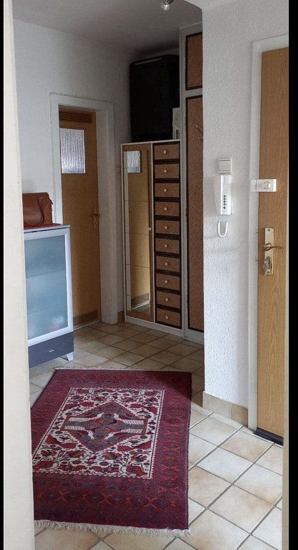 Pronájem bytu 3+1 55 m², Erich-Klausener-Straße 80, -Stockum, Düsseldorf, Severní Porýní-Vestfálsko Pronájem bytu 3+1 55 m², Erich-Klausener-Straße 80, -Stockum, Düsseldorf, Severní Porýní-Vestfálsko
