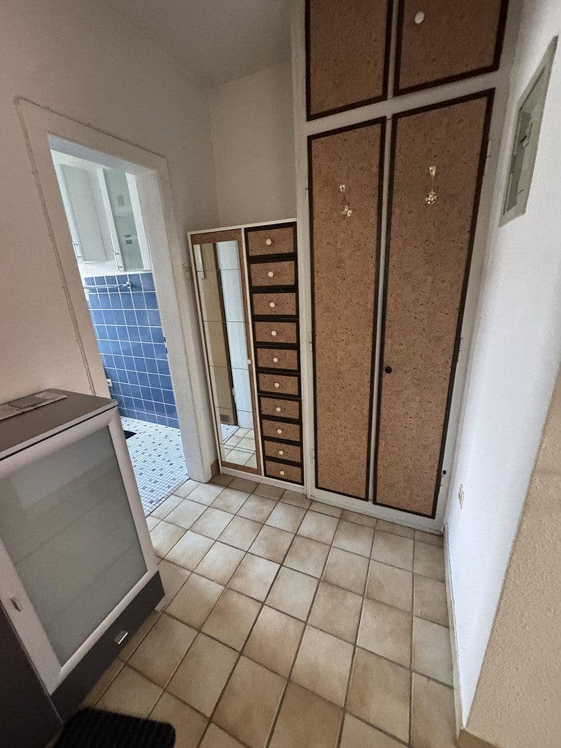 Pronájem bytu 3+1 55 m², Erich-Klausener-Straße 80, -Stockum, Düsseldorf, Severní Porýní-Vestfálsko Pronájem bytu 3+1 55 m², Erich-Klausener-Straße 80, -Stockum, Düsseldorf, Severní Porýní-Vestfálsko