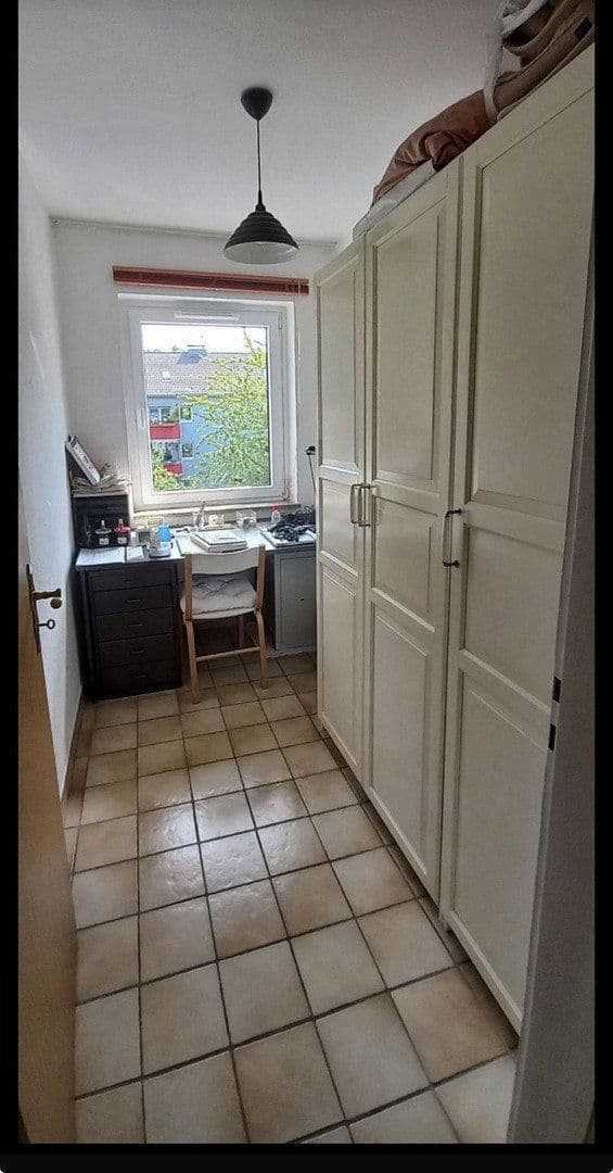 Pronájem bytu 3+1 55 m², Erich-Klausener-Straße 80, -Stockum, Düsseldorf, Severní Porýní-Vestfálsko Pronájem bytu 3+1 55 m², Erich-Klausener-Straße 80, -Stockum, Düsseldorf, Severní Porýní-Vestfálsko