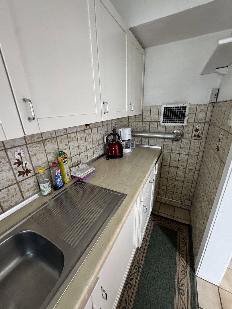 Pronájem bytu 3+1 55 m², Erich-Klausener-Straße 80, -Stockum, Düsseldorf, Severní Porýní-Vestfálsko Pronájem bytu 3+1 55 m², Erich-Klausener-Straße 80, -Stockum, Düsseldorf, Severní Porýní-Vestfálsko