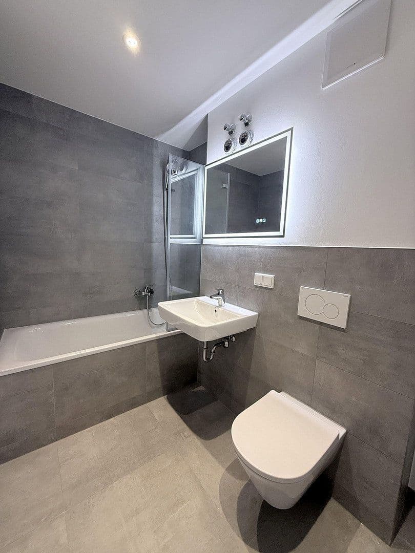 Prodej bytu 2+1 51 m², Weinböhla, Sasko Prodej bytu 2+1 51 m², Weinböhla, Sasko