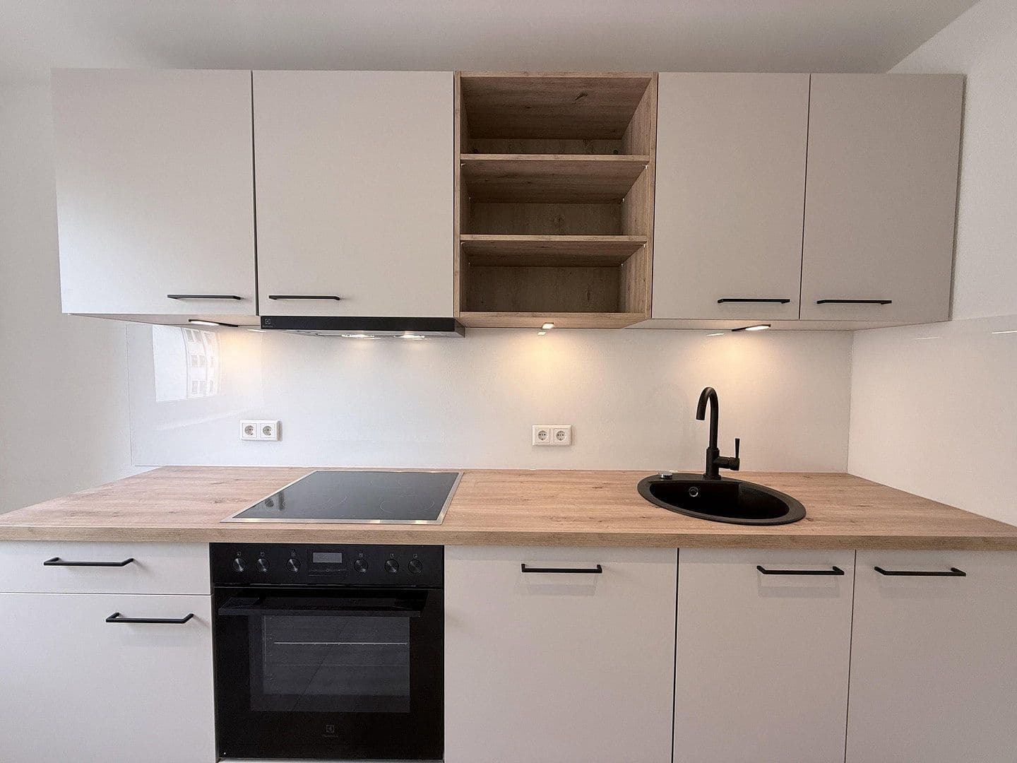 Prodej bytu 2+1 51 m², Weinböhla, Sasko Prodej bytu 2+1 51 m², Weinböhla, Sasko