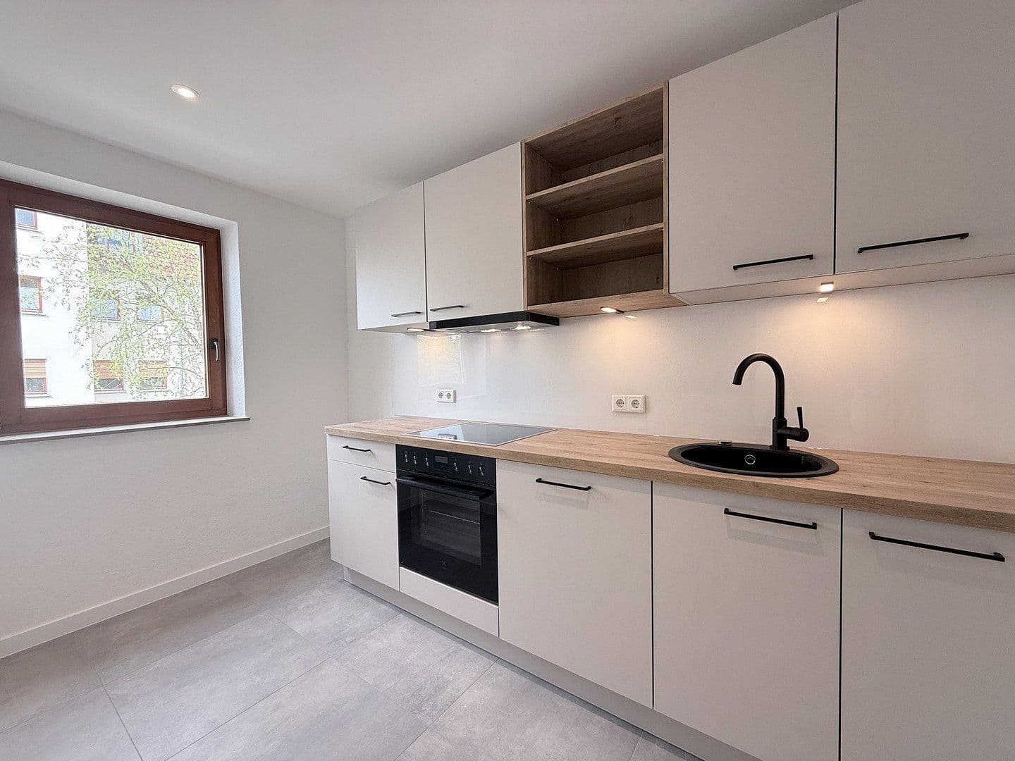 Prodej bytu 2+1 51 m², Weinböhla, Sasko Prodej bytu 2+1 51 m², Weinböhla, Sasko