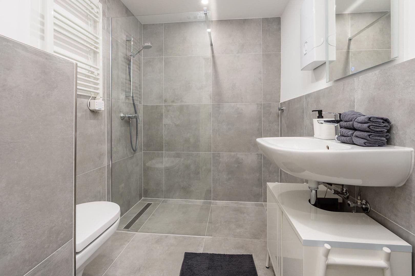 Prodej bytu 4+1 51 m², Köln, Severní Porýní-Vestfálsko Prodej bytu 4+1 51 m², Köln, Severní Porýní-Vestfálsko