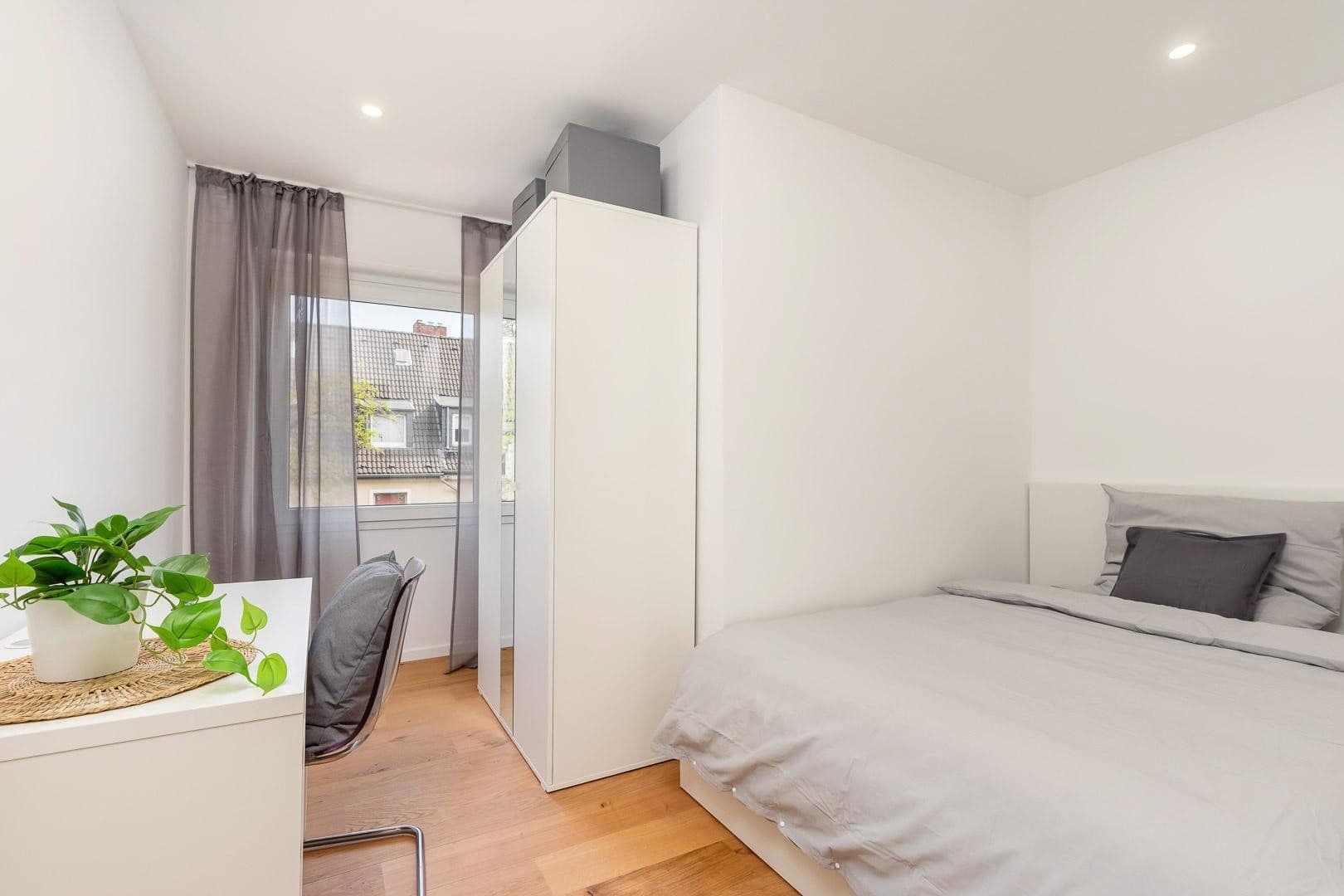 Prodej bytu 4+1 51 m², Köln, Severní Porýní-Vestfálsko Prodej bytu 4+1 51 m², Köln, Severní Porýní-Vestfálsko