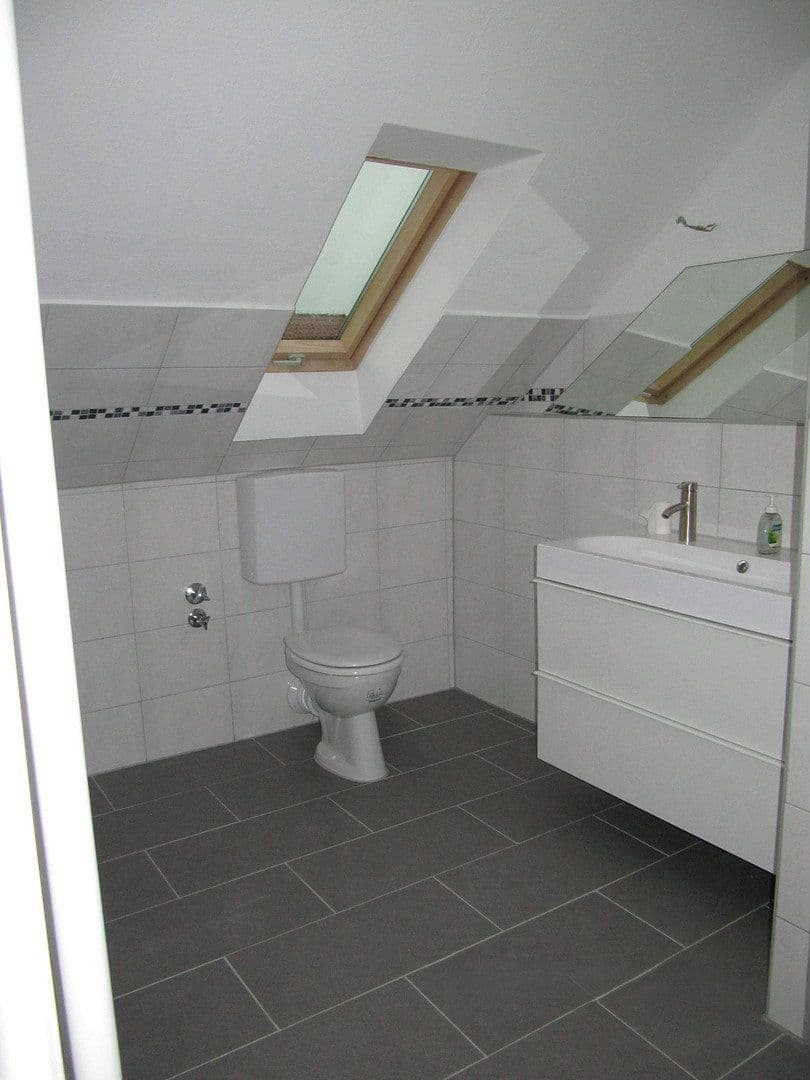 Prodej domu 170 m², pozemek 235 m², Hartensteinerstrasse 6, Nürnberg, Bavorsko Prodej domu 170 m², pozemek 235 m², Hartensteinerstrasse 6, Nürnberg, Bavorsko