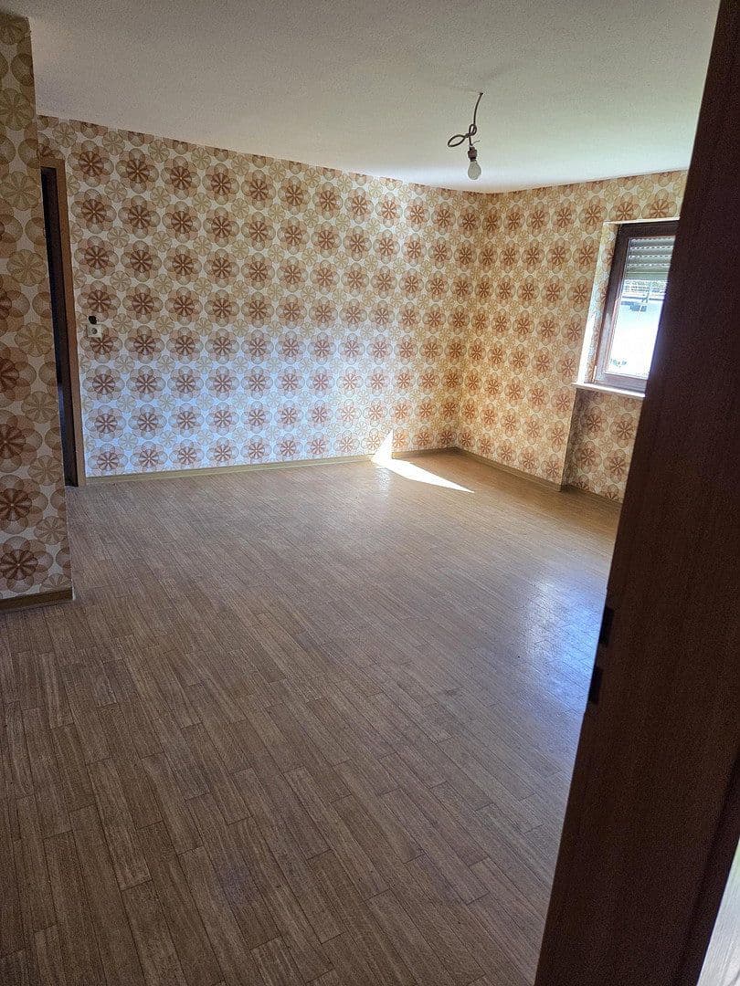 Prodej domu 150 m², pozemek 576 m², Niederstetten, Bádensko-Württembersko Prodej domu 150 m², pozemek 576 m², Niederstetten, Bádensko-Württembersko