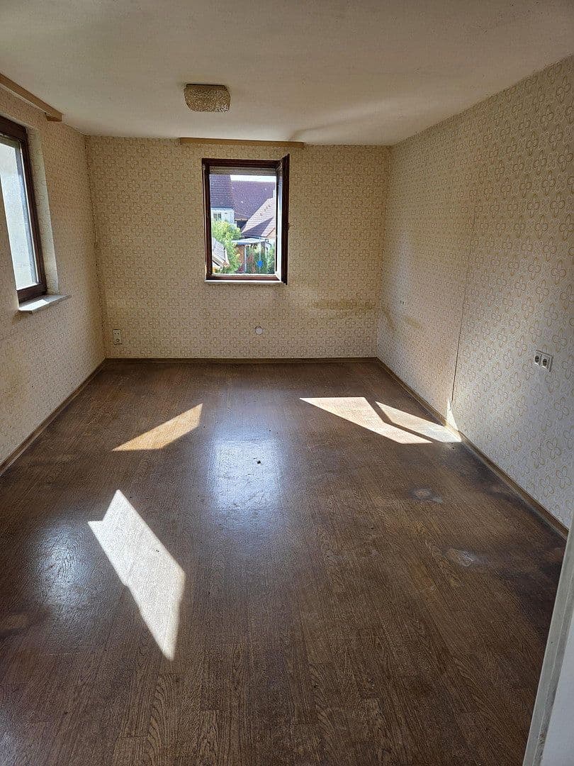 Prodej domu 150 m², pozemek 576 m², Niederstetten, Bádensko-Württembersko Prodej domu 150 m², pozemek 576 m², Niederstetten, Bádensko-Württembersko