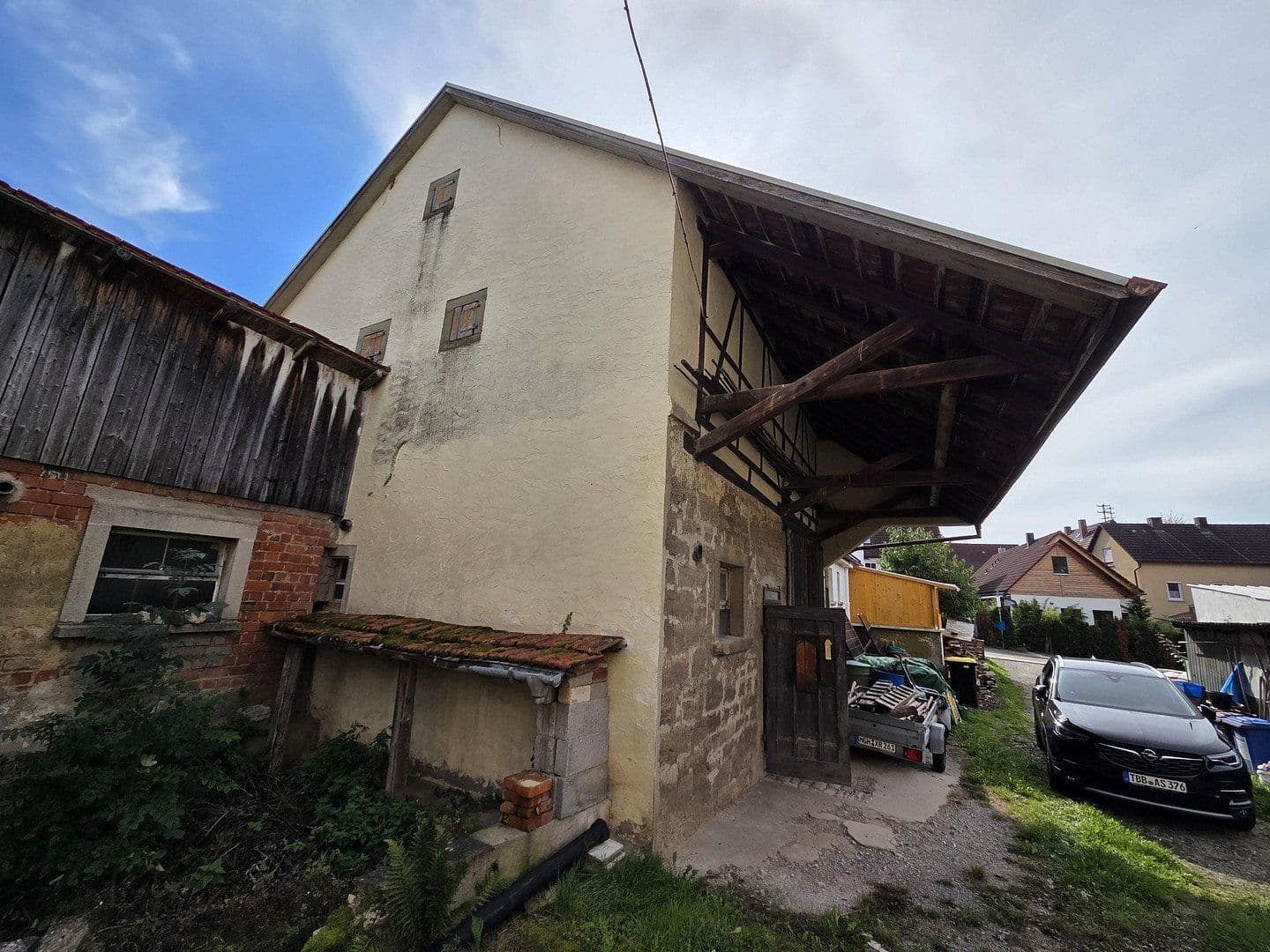 Prodej domu 150 m², pozemek 576 m², Niederstetten, Bádensko-Württembersko Prodej domu 150 m², pozemek 576 m², Niederstetten, Bádensko-Württembersko