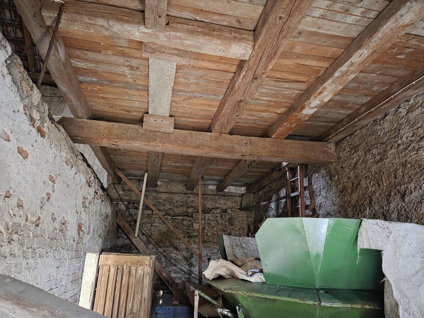 Prodej domu 150 m², pozemek 576 m², Niederstetten, Bádensko-Württembersko Prodej domu 150 m², pozemek 576 m², Niederstetten, Bádensko-Württembersko