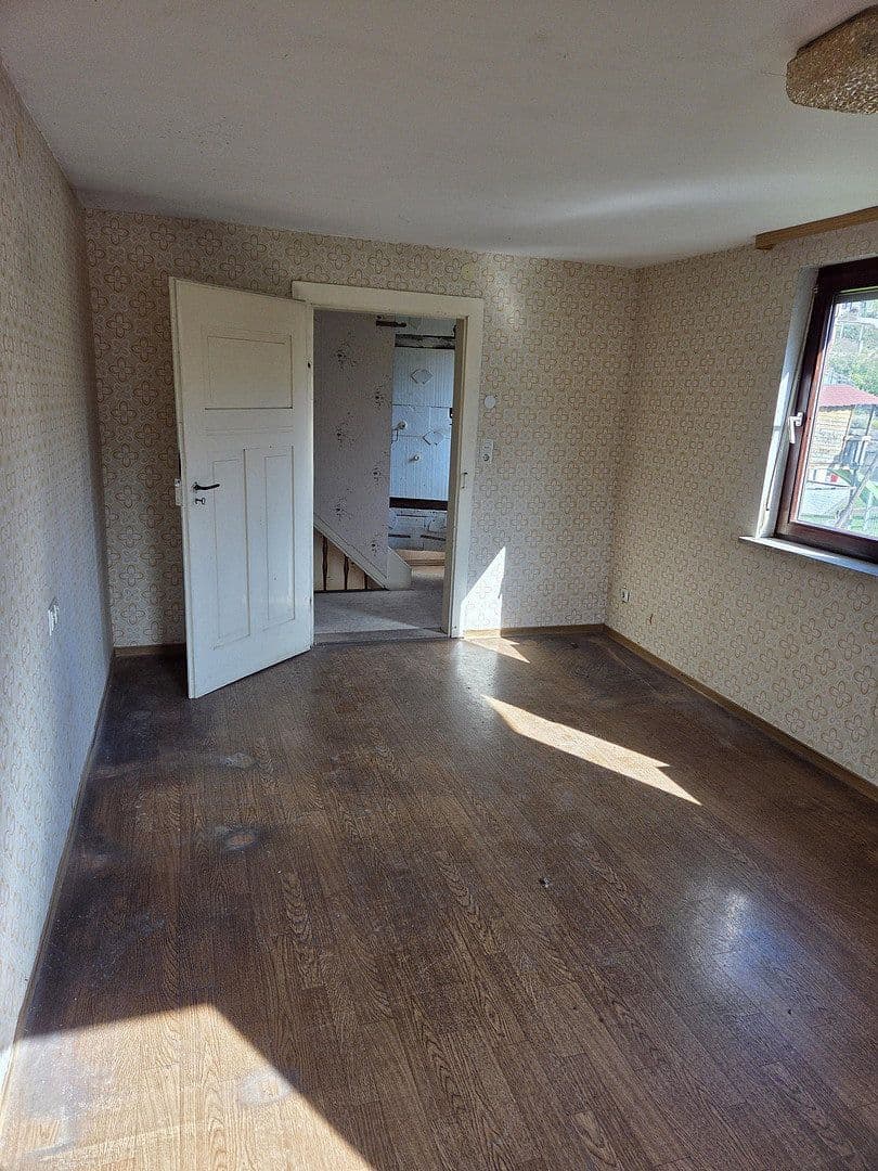 Prodej domu 150 m², pozemek 576 m², Niederstetten, Bádensko-Württembersko Prodej domu 150 m², pozemek 576 m², Niederstetten, Bádensko-Württembersko