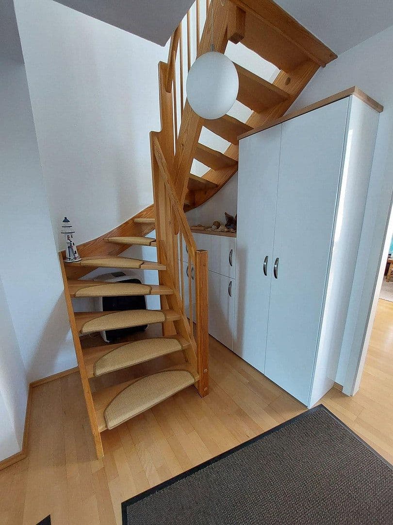 Prodej bytu 3+1 94 m², Solingen, Severní Porýní-Vestfálsko Prodej bytu 3+1 94 m², Solingen, Severní Porýní-Vestfálsko