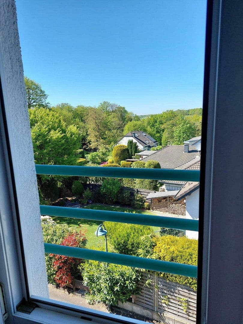 Prodej bytu 3+1 94 m², Solingen, Severní Porýní-Vestfálsko Prodej bytu 3+1 94 m², Solingen, Severní Porýní-Vestfálsko
