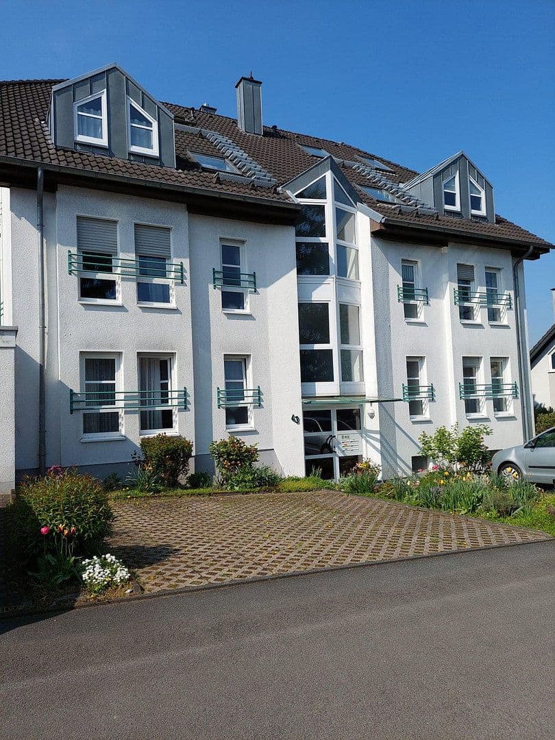 Prodej bytu 3+1 94 m², Solingen, Severní Porýní-Vestfálsko Prodej bytu 3+1 94 m², Solingen, Severní Porýní-Vestfálsko