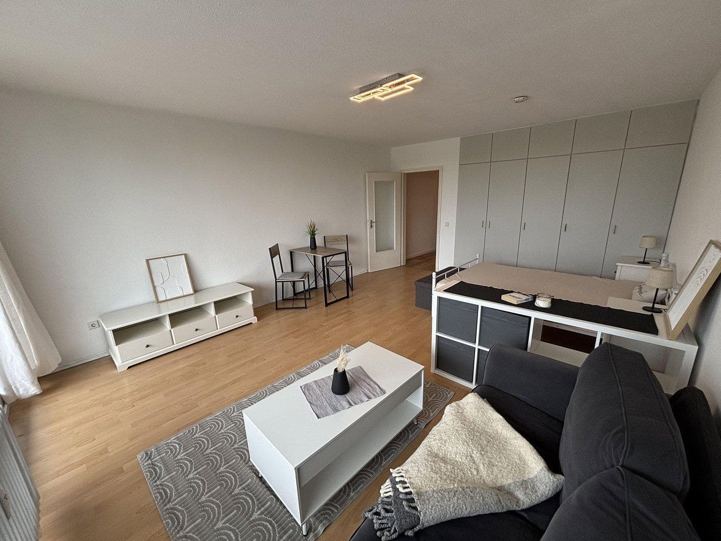 Pronájem bytu 1+1 50 m², Steimbker Hof 9, Hannover, Dolní Sasko Pronájem bytu 1+1 50 m², Steimbker Hof 9, Hannover, Dolní Sasko