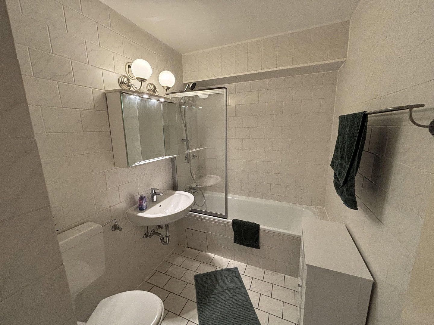 Pronájem bytu 1+1 50 m², Steimbker Hof 9, Hannover, Dolní Sasko Pronájem bytu 1+1 50 m², Steimbker Hof 9, Hannover, Dolní Sasko
