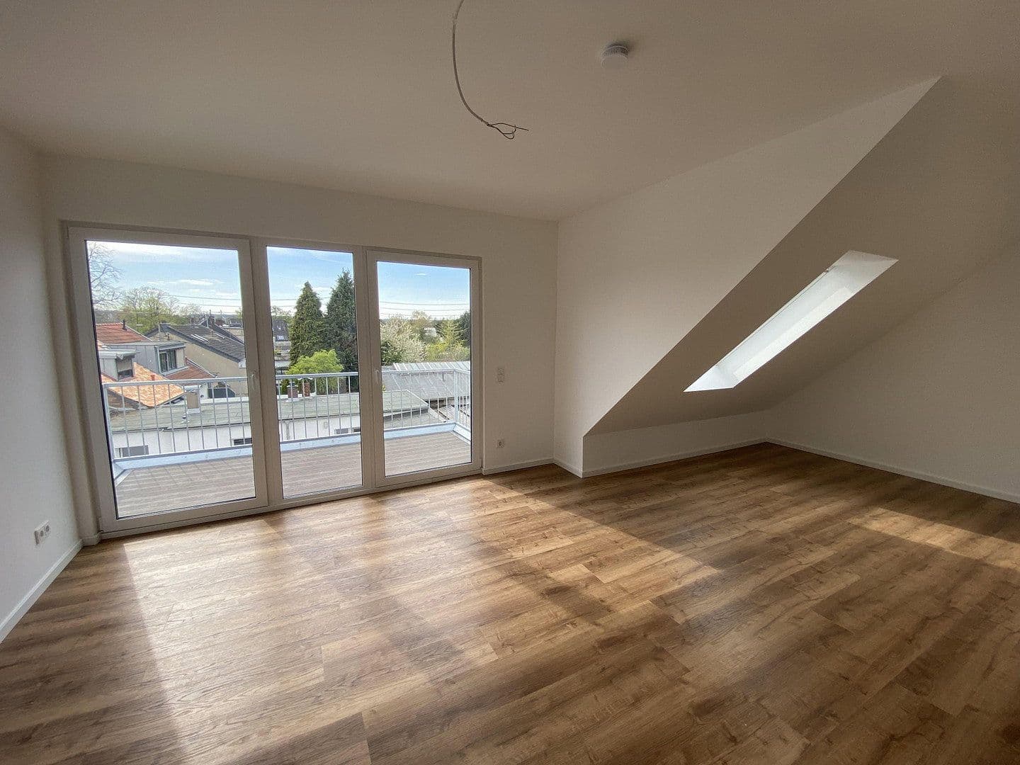 Pronájem bytu 2+1 53 m², Brauweilerstraße 79, Köln, Severní Porýní-Vestfálsko Pronájem bytu 2+1 53 m², Brauweilerstraße 79, Köln, Severní Porýní-Vestfálsko