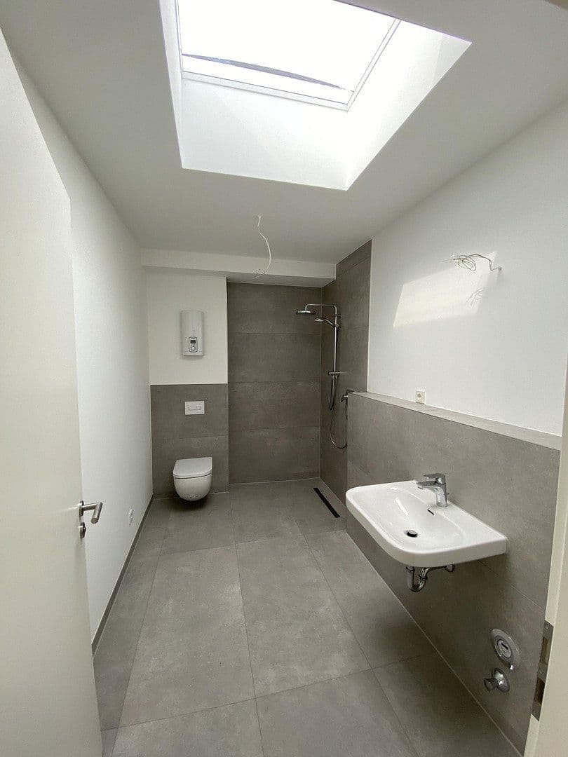 Pronájem bytu 2+1 53 m², Brauweilerstraße 79, Köln, Severní Porýní-Vestfálsko Pronájem bytu 2+1 53 m², Brauweilerstraße 79, Köln, Severní Porýní-Vestfálsko