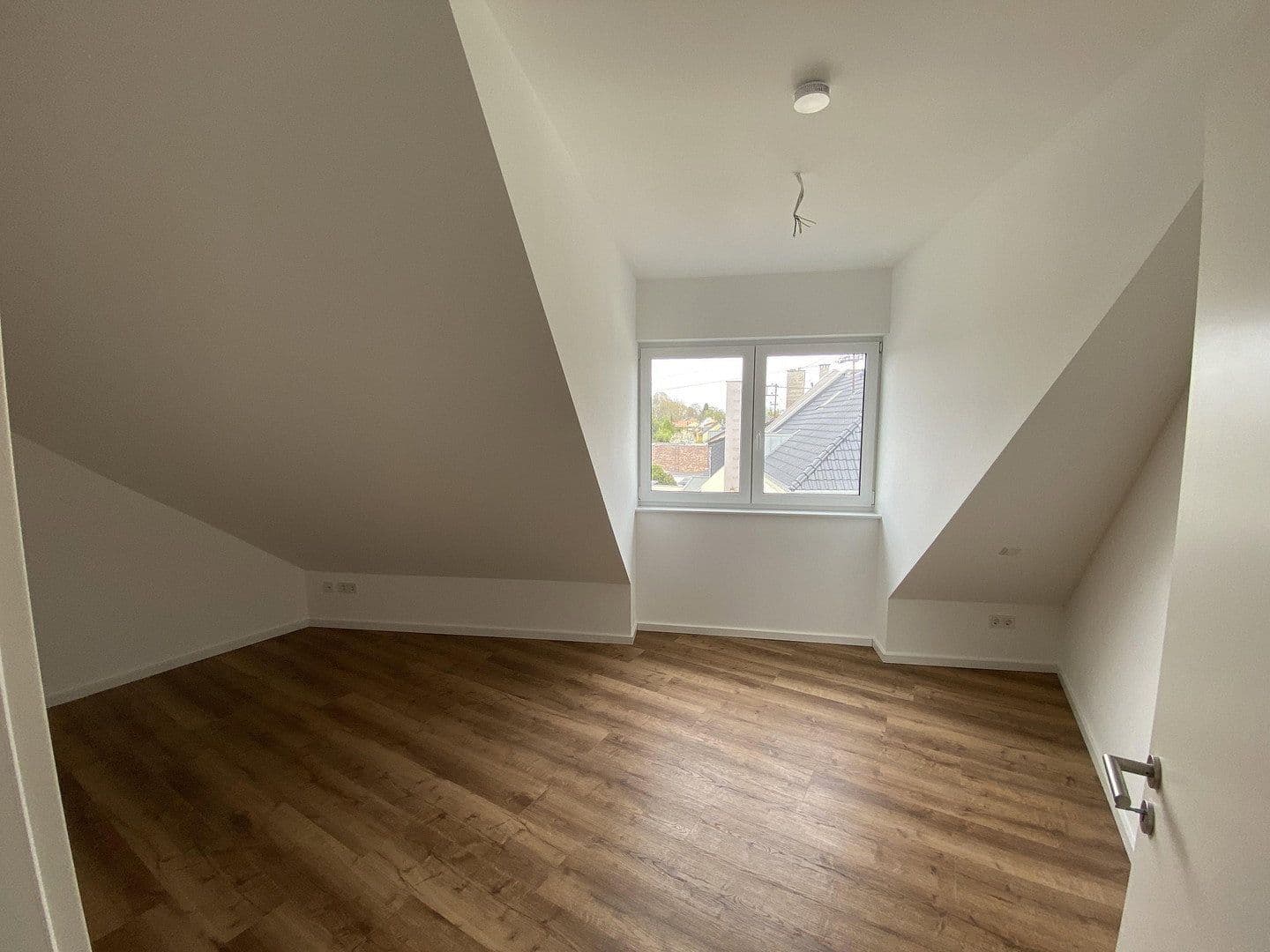 Pronájem bytu 2+1 53 m², Brauweilerstraße 79, Köln, Severní Porýní-Vestfálsko Pronájem bytu 2+1 53 m², Brauweilerstraße 79, Köln, Severní Porýní-Vestfálsko