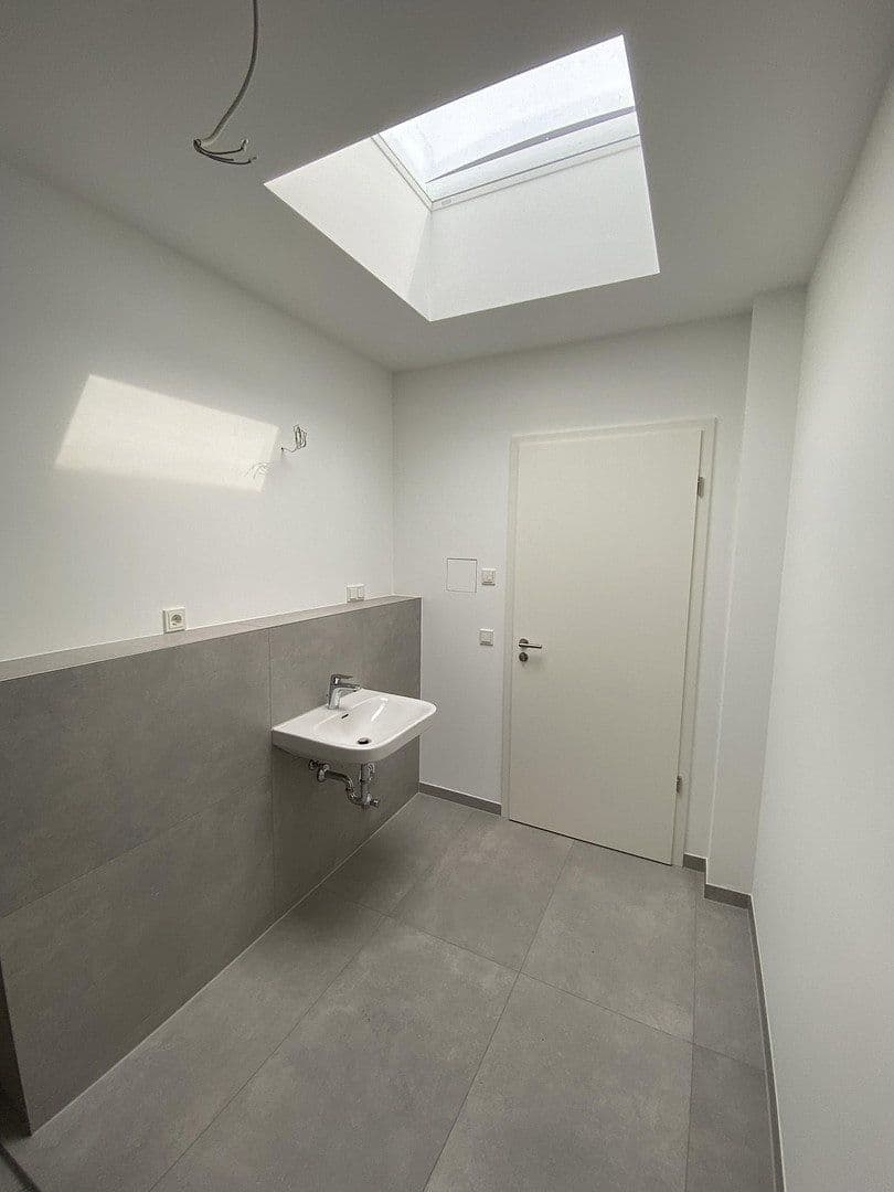 Pronájem bytu 2+1 53 m², Brauweilerstraße 79, Köln, Severní Porýní-Vestfálsko Pronájem bytu 2+1 53 m², Brauweilerstraße 79, Köln, Severní Porýní-Vestfálsko