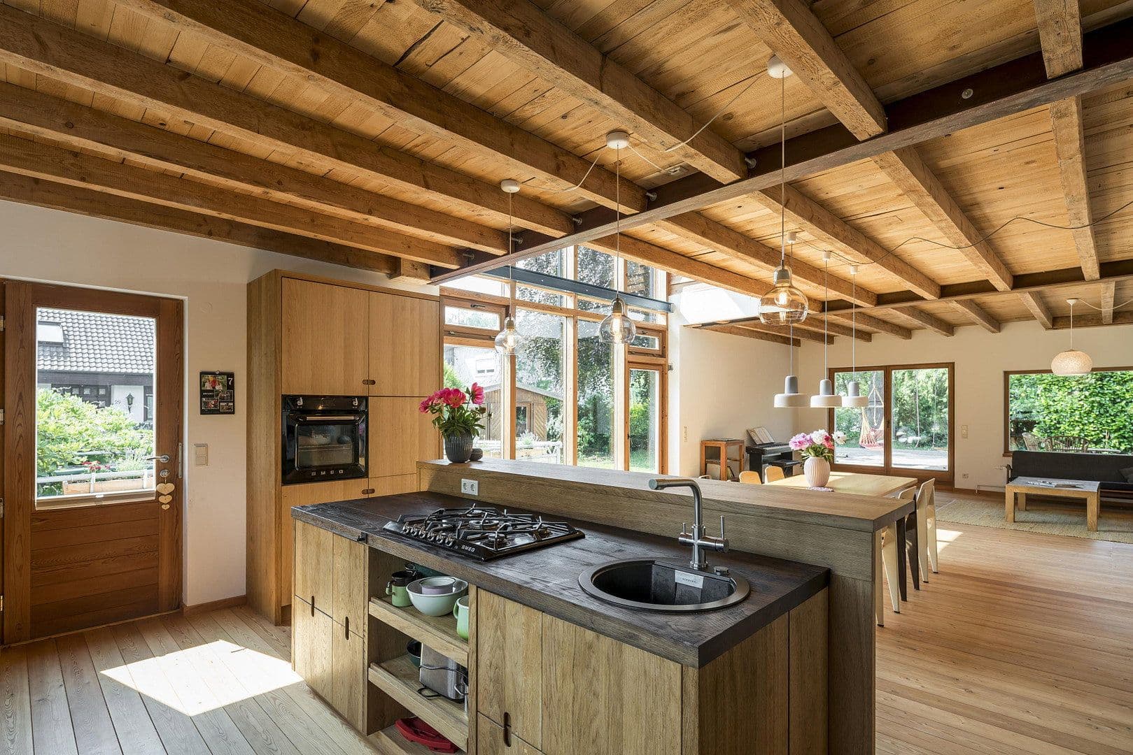 Prodej domu 335 m², pozemek 793 m², Rotdornweg 1, Dreieich, Hessen Prodej domu 335 m², pozemek 793 m², Rotdornweg 1, Dreieich, Hessen