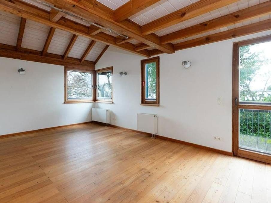 Prodej domu 335 m², pozemek 793 m², Rotdornweg 1, Dreieich, Hessen Prodej domu 335 m², pozemek 793 m², Rotdornweg 1, Dreieich, Hessen