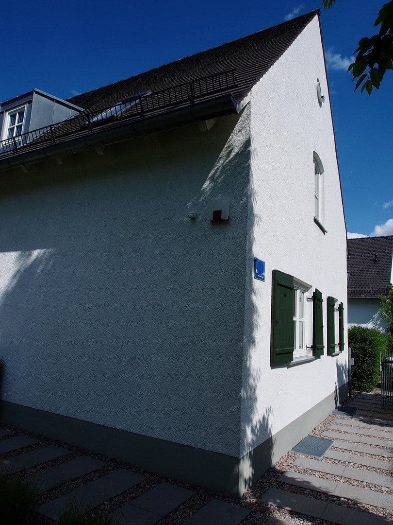 Prodej domu 185 m², pozemek 642 m², Regensburg, Bavorsko Prodej domu 185 m², pozemek 642 m², Regensburg, Bavorsko
