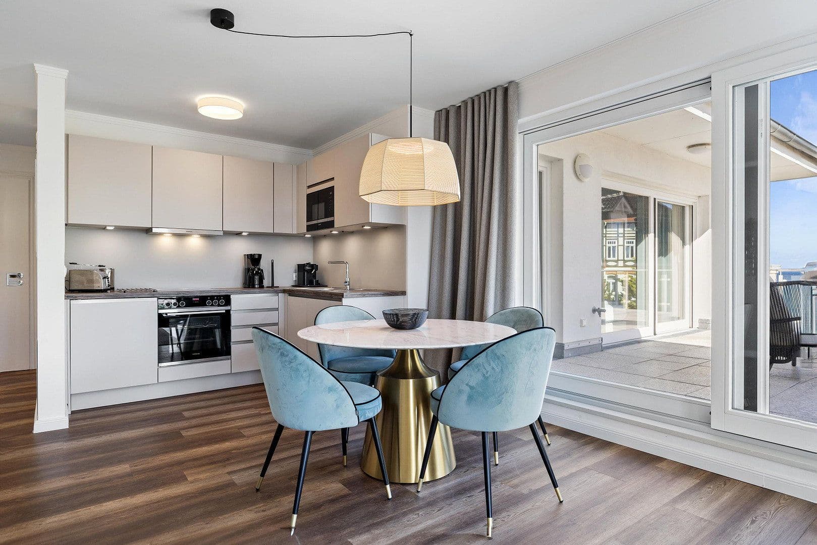 Prodej bytu 4+1 125 m², Tannenstraße 7 c, Kühlungsborn, Mecklenburg-Vorpommern Prodej bytu 4+1 125 m², Tannenstraße 7 c, Kühlungsborn, Mecklenburg-Vorpommern