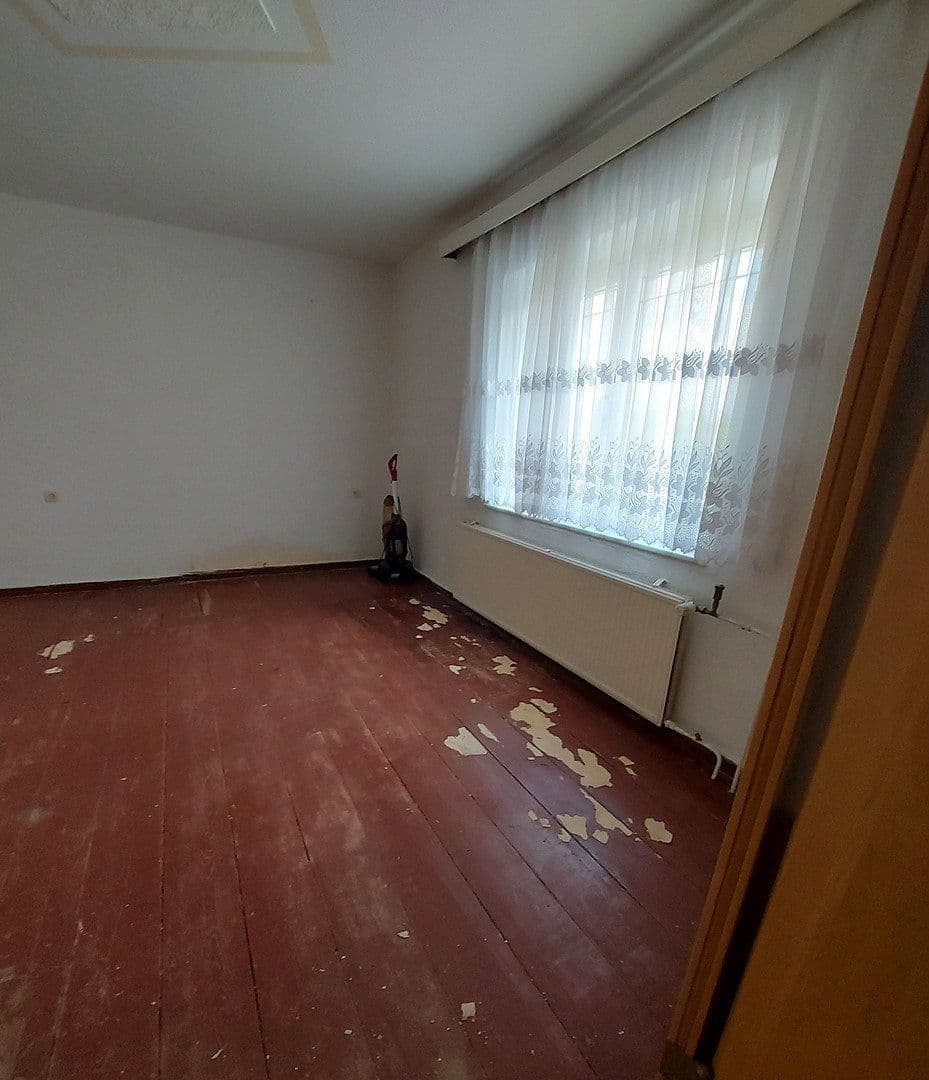 Prodej domu 100 m², pozemek 2.352 m², Otto-Liliental -Strasse 3, Altwigshagen, Mecklenburg-Vorpommern Prodej domu 100 m², pozemek 2.352 m², Otto-Liliental -Strasse 3, Altwigshagen, Mecklenburg-Vorpommern