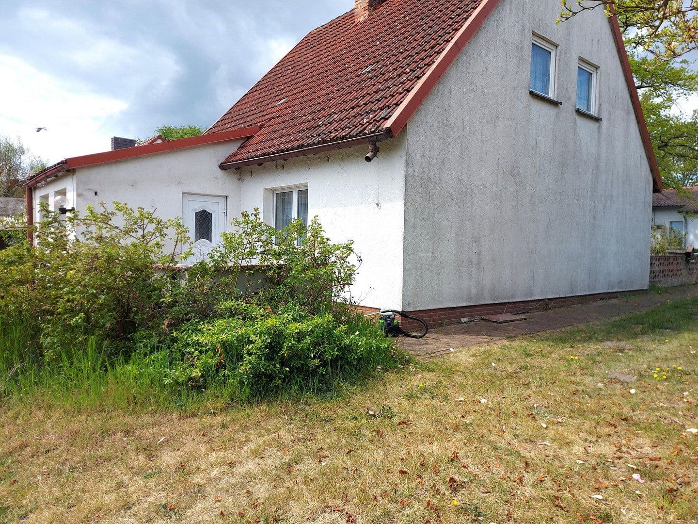 Prodej domu 100 m², pozemek 2.352 m², Otto-Liliental -Strasse 3, Altwigshagen, Mecklenburg-Vorpommern Prodej domu 100 m², pozemek 2.352 m², Otto-Liliental -Strasse 3, Altwigshagen, Mecklenburg-Vorpommern