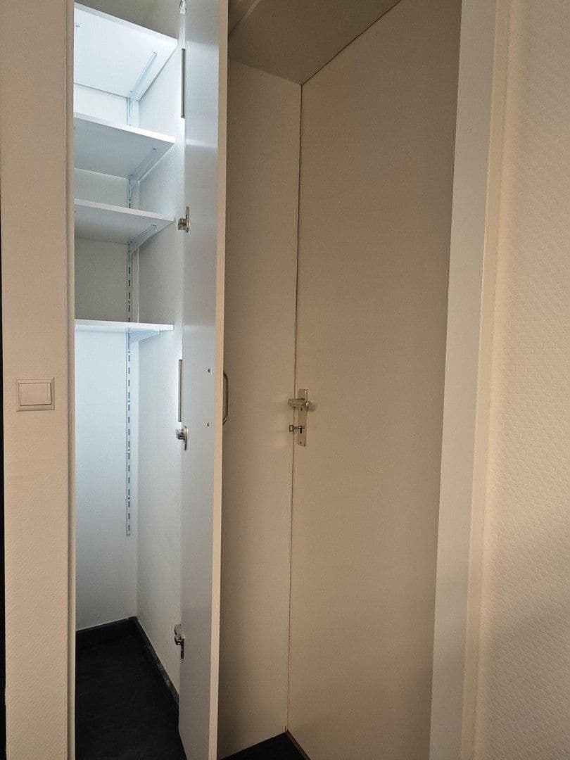 Prodej bytu 3+1 70 m², Neustadt an der Weinstraße, Porýní-Falc Prodej bytu 3+1 70 m², Neustadt an der Weinstraße, Porýní-Falc