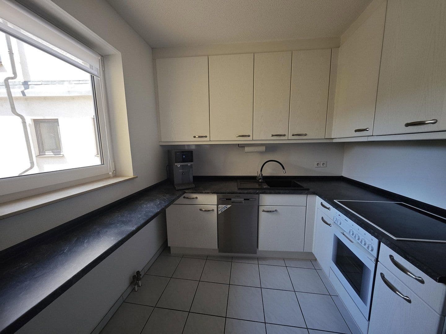Prodej bytu 3+1 70 m², Neustadt an der Weinstraße, Porýní-Falc Prodej bytu 3+1 70 m², Neustadt an der Weinstraße, Porýní-Falc