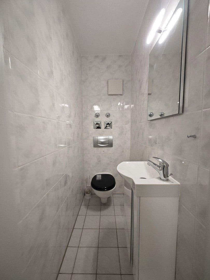Prodej bytu 3+1 70 m², Neustadt an der Weinstraße, Porýní-Falc Prodej bytu 3+1 70 m², Neustadt an der Weinstraße, Porýní-Falc