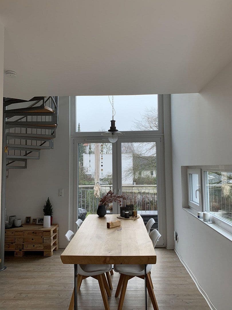 Pronájem bytu 3+1 78 m², Natruper Straße 90, Osnabrück, Dolní Sasko Pronájem bytu 3+1 78 m², Natruper Straße 90, Osnabrück, Dolní Sasko