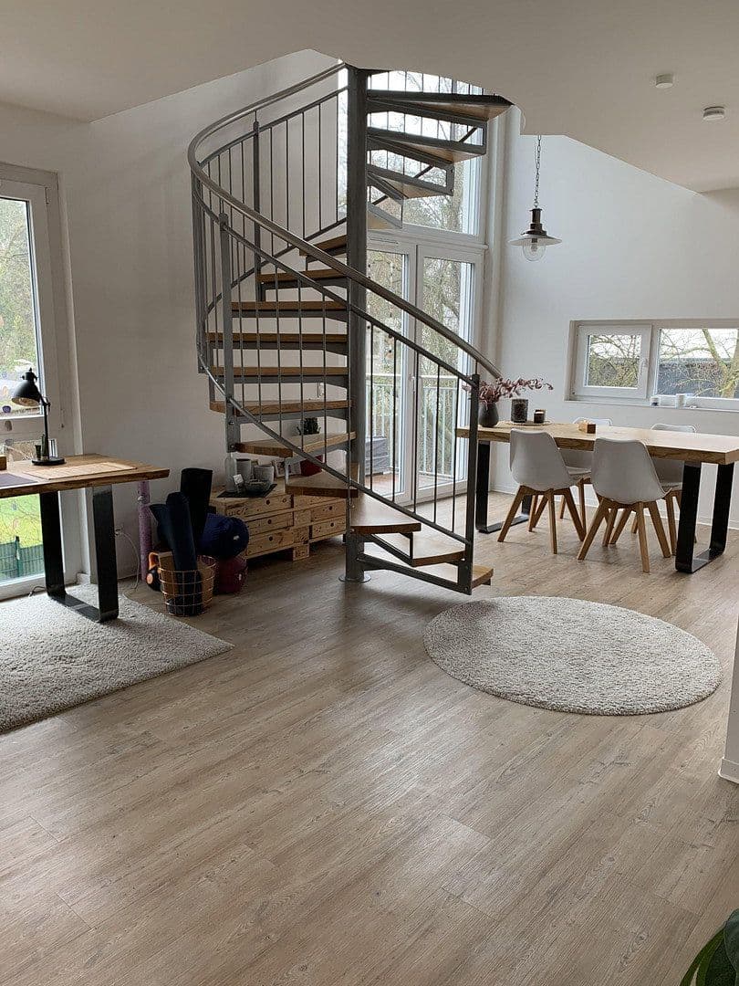 Pronájem bytu 3+1 78 m², Natruper Straße 90, Osnabrück, Dolní Sasko Pronájem bytu 3+1 78 m², Natruper Straße 90, Osnabrück, Dolní Sasko