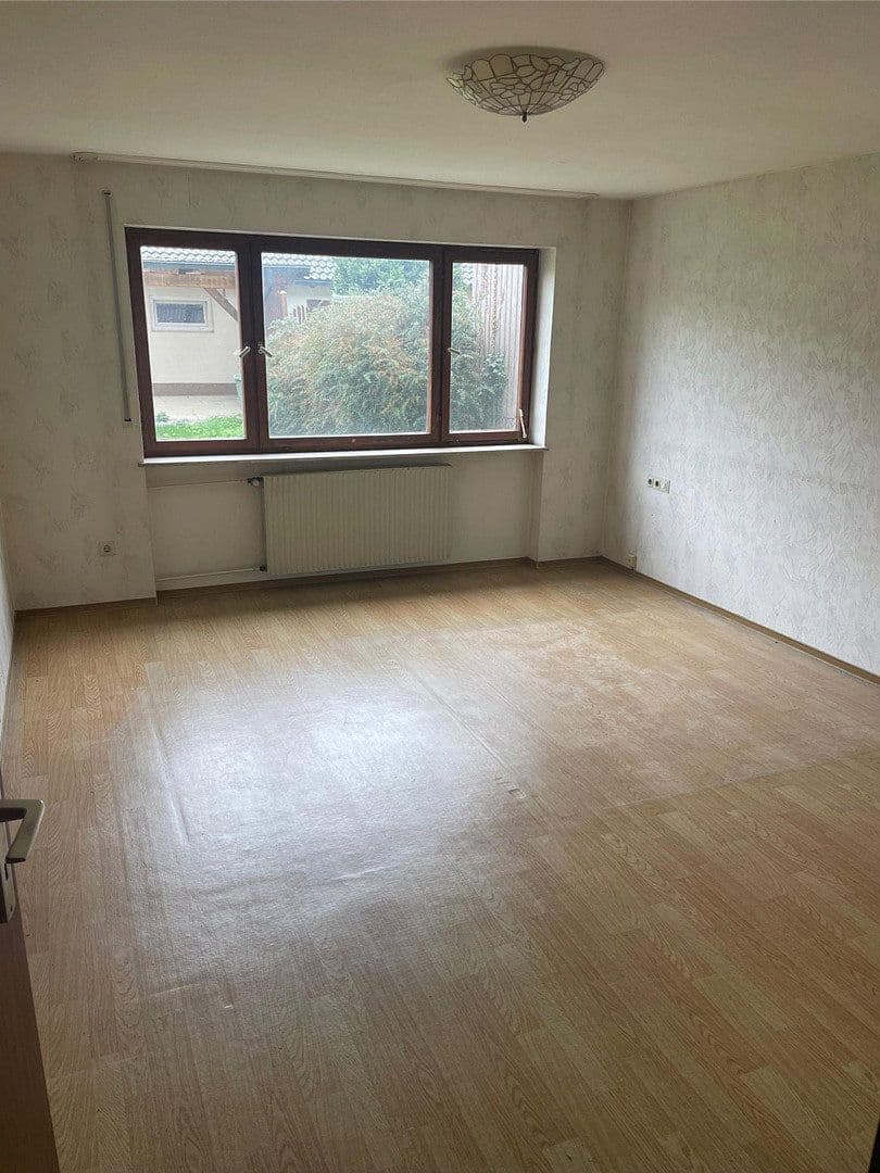 Prodej domu 152 m², pozemek 357 m², Crailsheim, Bádensko-Württembersko Prodej domu 152 m², pozemek 357 m², Crailsheim, Bádensko-Württembersko