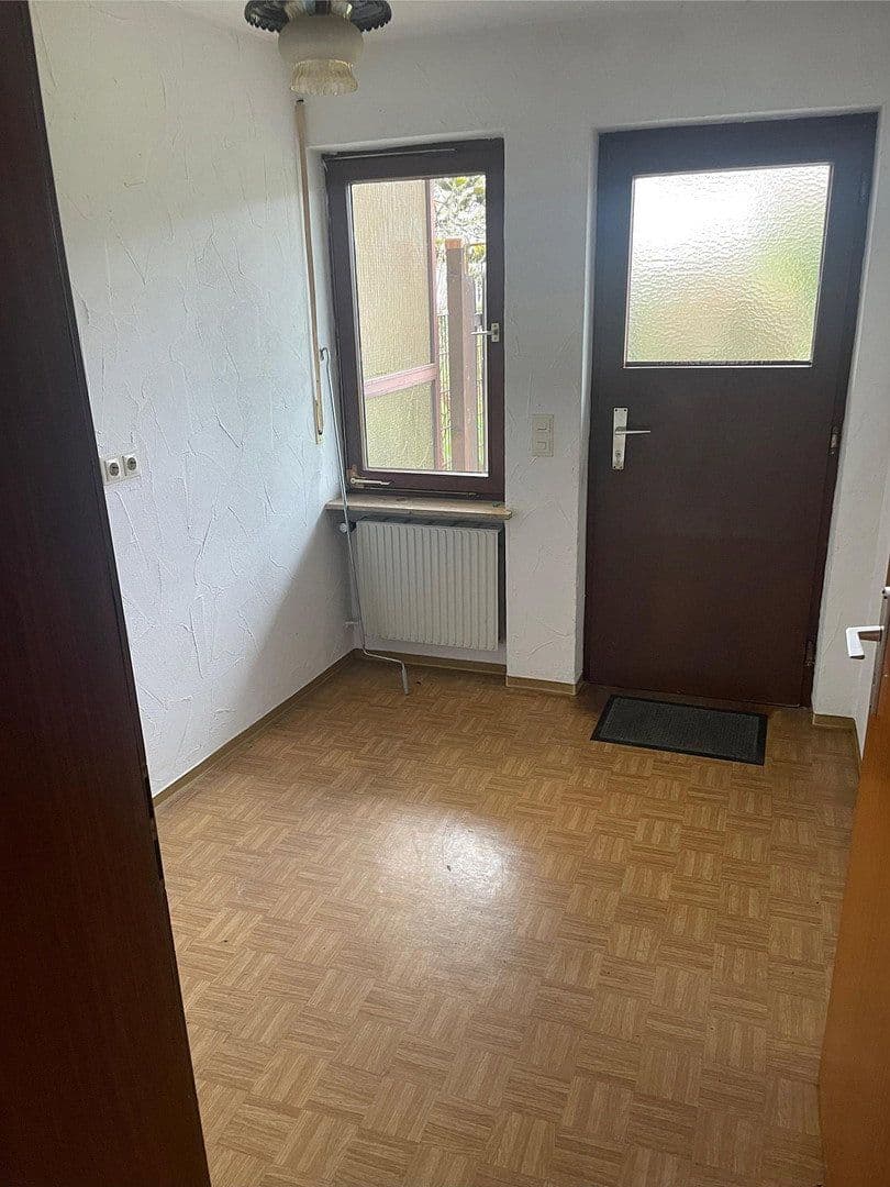 Prodej domu 152 m², pozemek 357 m², Crailsheim, Bádensko-Württembersko Prodej domu 152 m², pozemek 357 m², Crailsheim, Bádensko-Württembersko