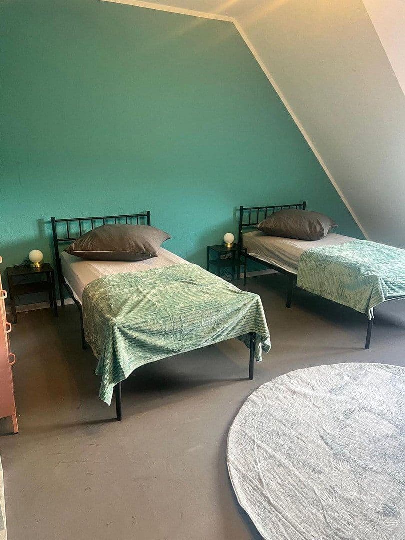 Pronájem bytu 5+1 140 m², Weserstraße 16, Frankfurt am Main, Hessen Pronájem bytu 5+1 140 m², Weserstraße 16, Frankfurt am Main, Hessen